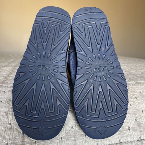 UGG Classic Short Swarovski Crystal Bow Boot Blue Suede Women 6 Sheepskin Cozy - Picture 15 of 16